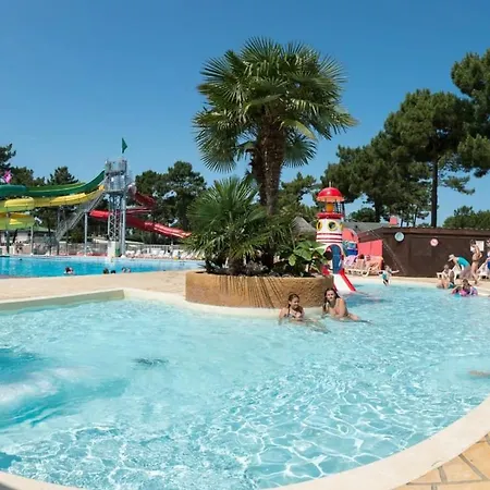 Les Mathes INESS 137 Camping BONNE ANSE 4 étoiles Camping *