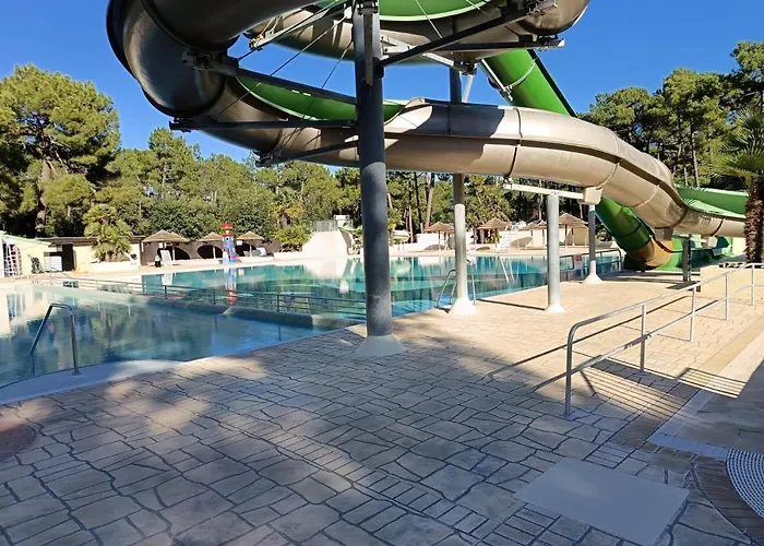 Les Mathes INESS 137 Camping BONNE ANSE 4 étoiles Camping *