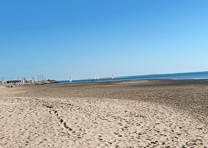 Camping Les Mathes INESS 137 Camping BONNE ANSE 4 étoiles